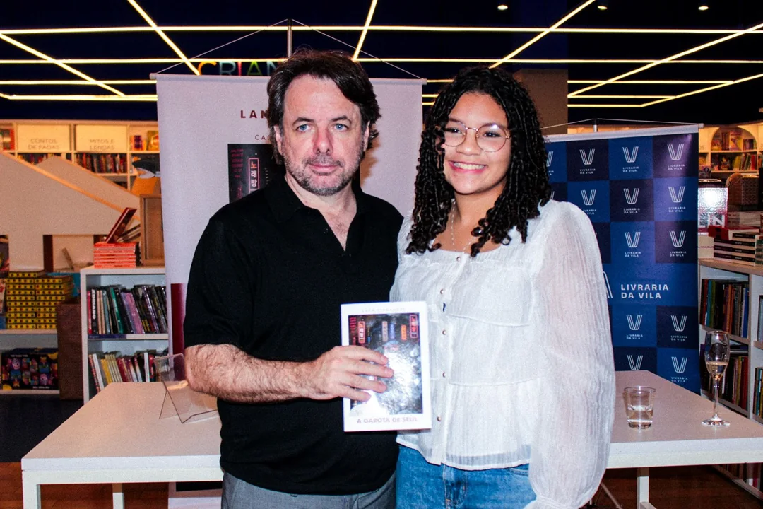 Lançamento de A Garota de Seul na Livraria da Vila — foto 10 Lançamento de A Garota de Seul na Livraria da Vila — foto 10