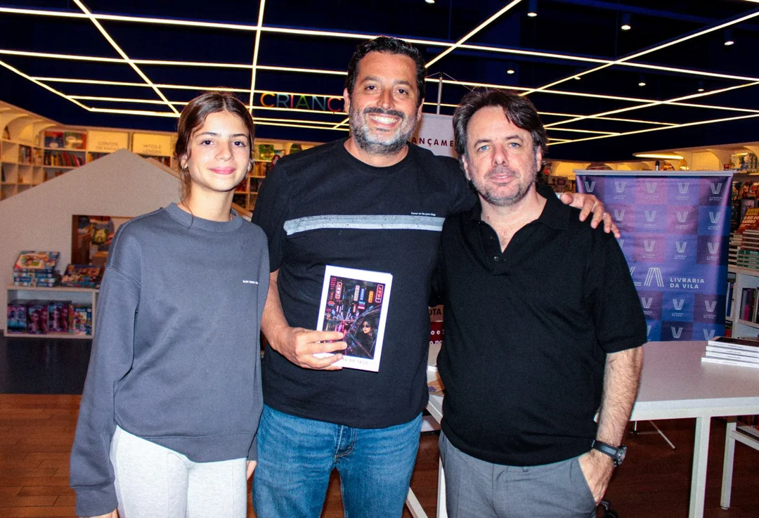 Lançamento de A Garota de Seul na Livraria da Vila — foto 14 Lançamento de A Garota de Seul na Livraria da Vila — foto 14