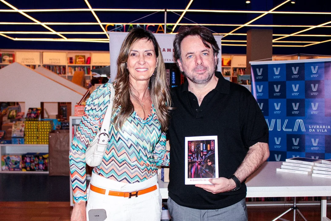 Lançamento de A Garota de Seul na Livraria da Vila — foto 19 Lançamento de A Garota de Seul na Livraria da Vila — foto 19