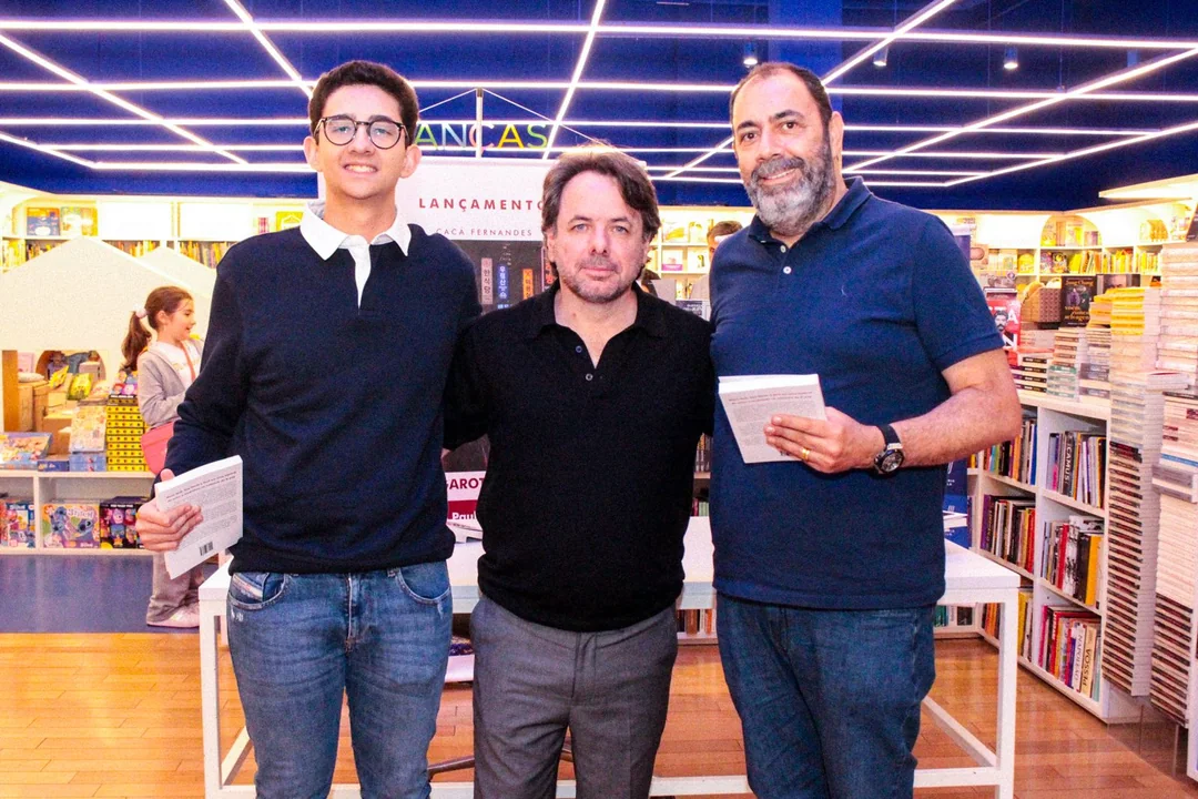 Lançamento de A Garota de Seul na Livraria da Vila — foto 24 Lançamento de A Garota de Seul na Livraria da Vila — foto 24