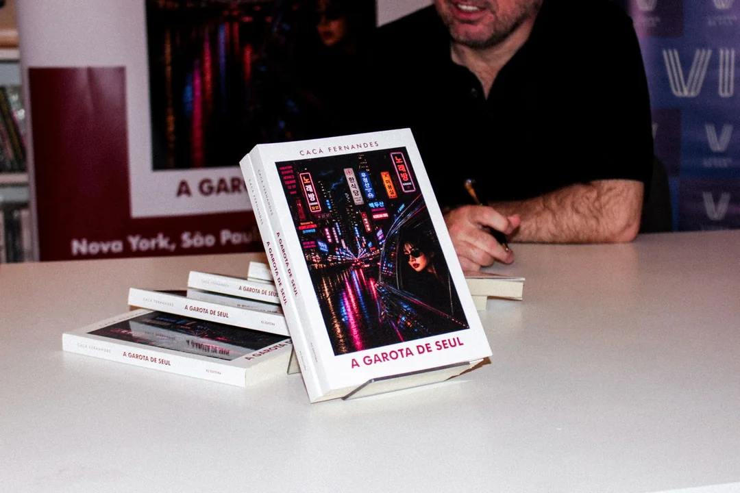 Lançamento de A Garota de Seul na Livraria da Vila — foto 03 Lançamento de A Garota de Seul na Livraria da Vila — foto 03