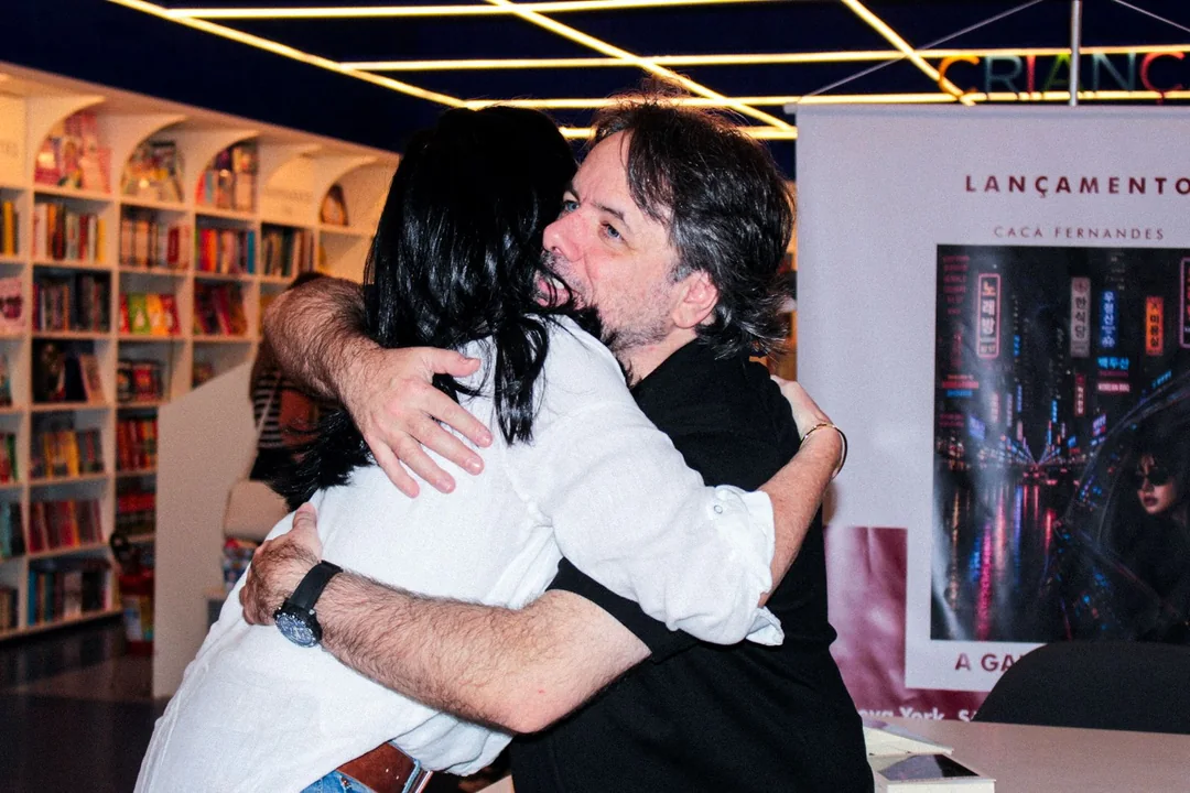 Lançamento de A Garota de Seul na Livraria da Vila — foto 41 Lançamento de A Garota de Seul na Livraria da Vila — foto 41