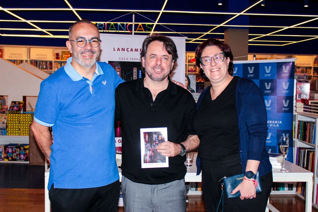 Lançamento de A Garota de Seul na Livraria da Vila — foto 07 Lançamento de A Garota de Seul na Livraria da Vila — foto 07